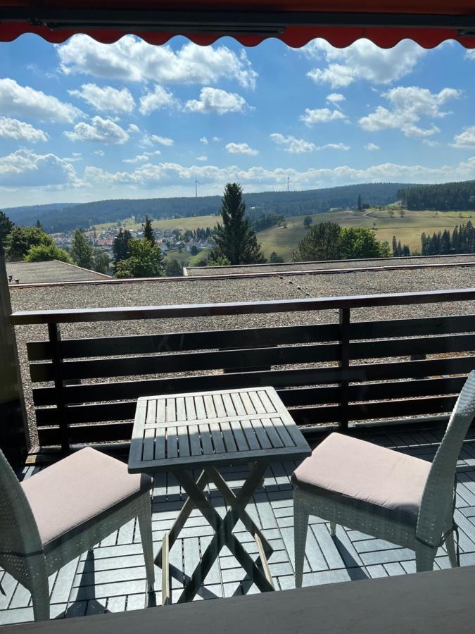 Apartment Annis Panoramablick Pool Sauna Tennis Schonach im Schwarzwald Bagian luar foto