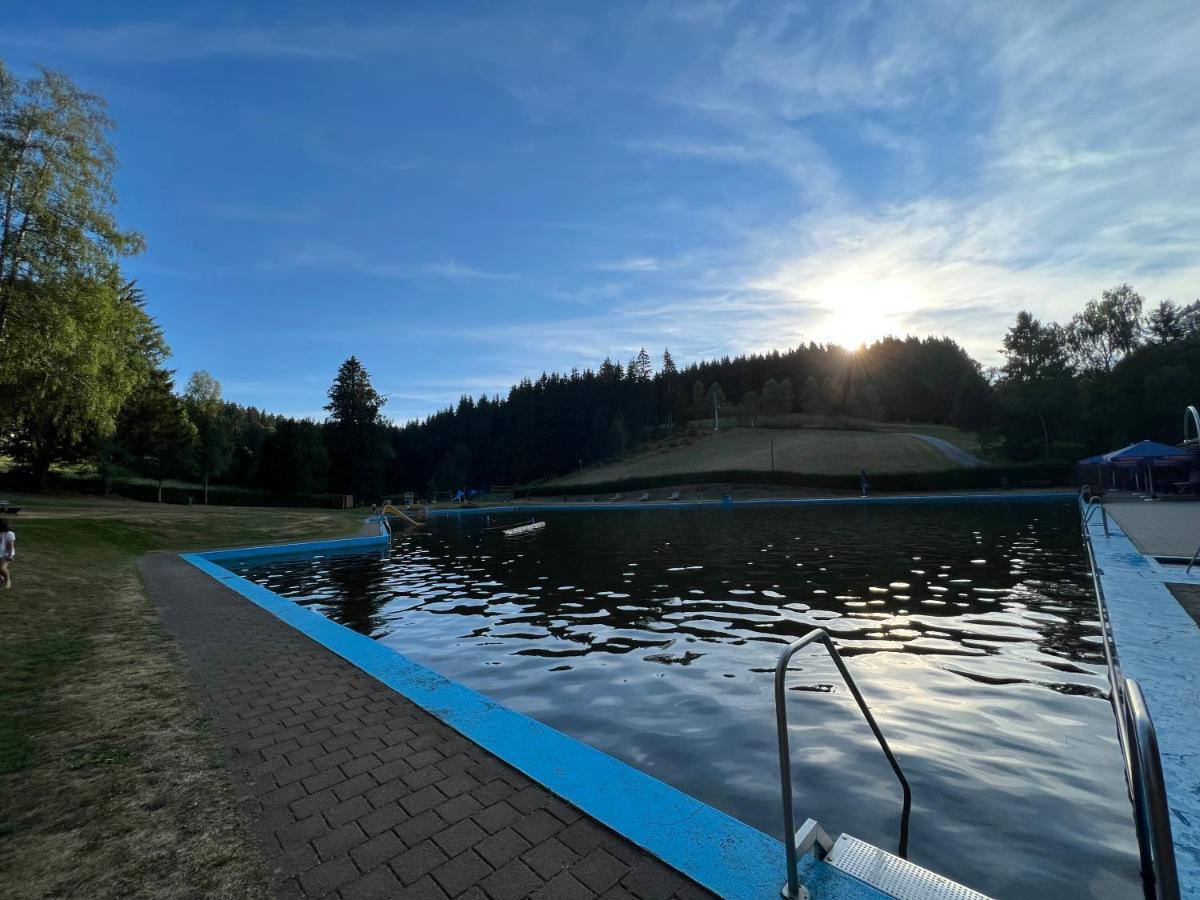 Apartment Annis Panoramablick Pool Sauna Tennis Schonach im Schwarzwald Bagian luar foto